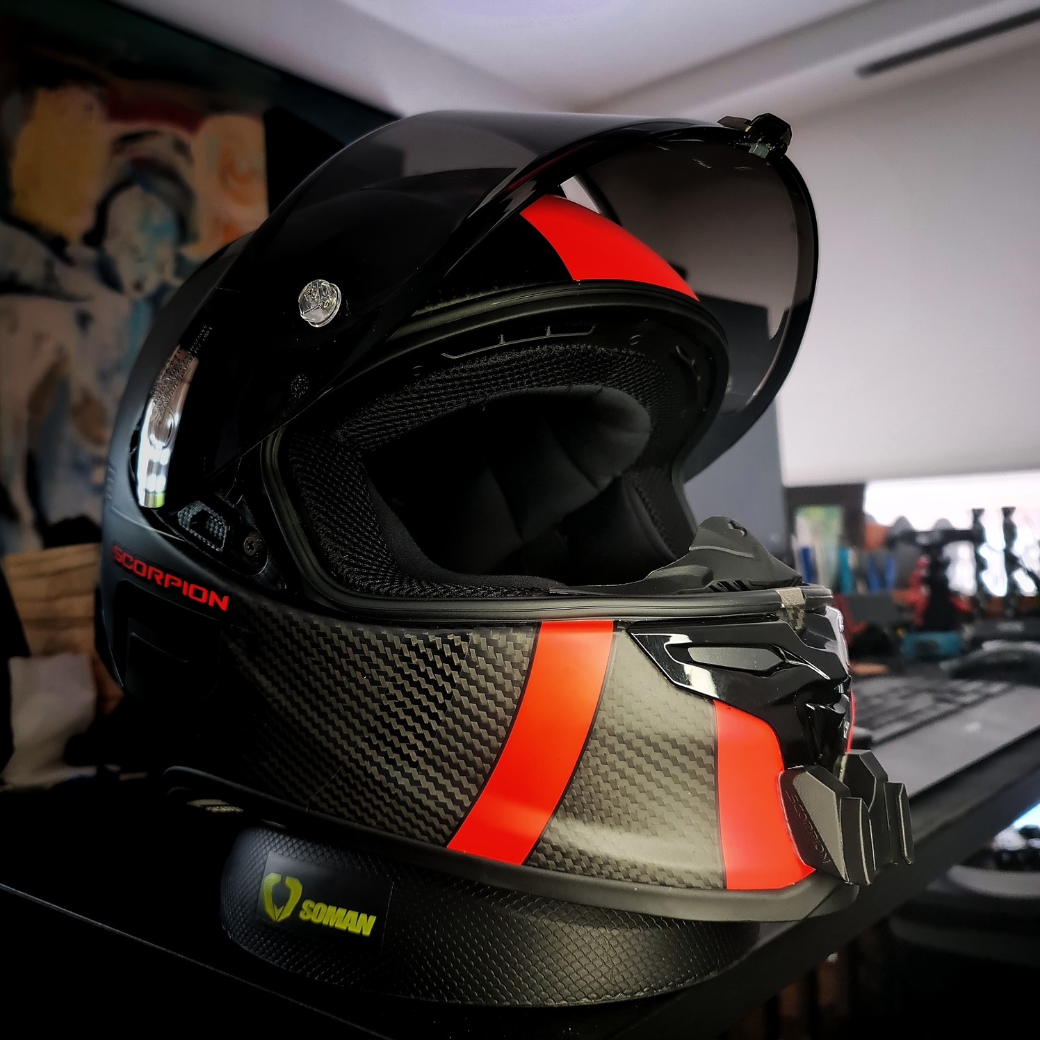 SCORPION EXO-R1 EVO AIR
GoPro chin mount