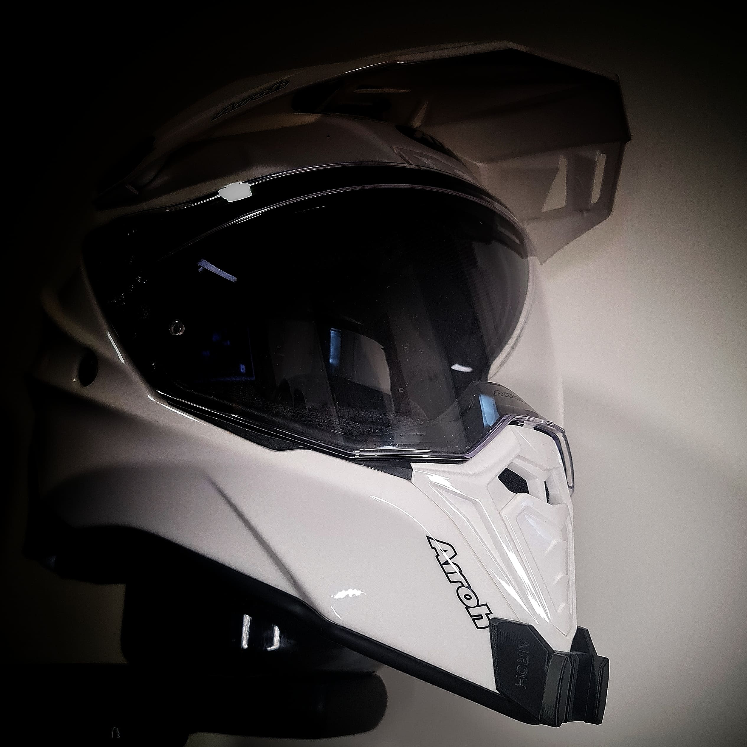 AIROH COMMANDER
GoPro chin mount