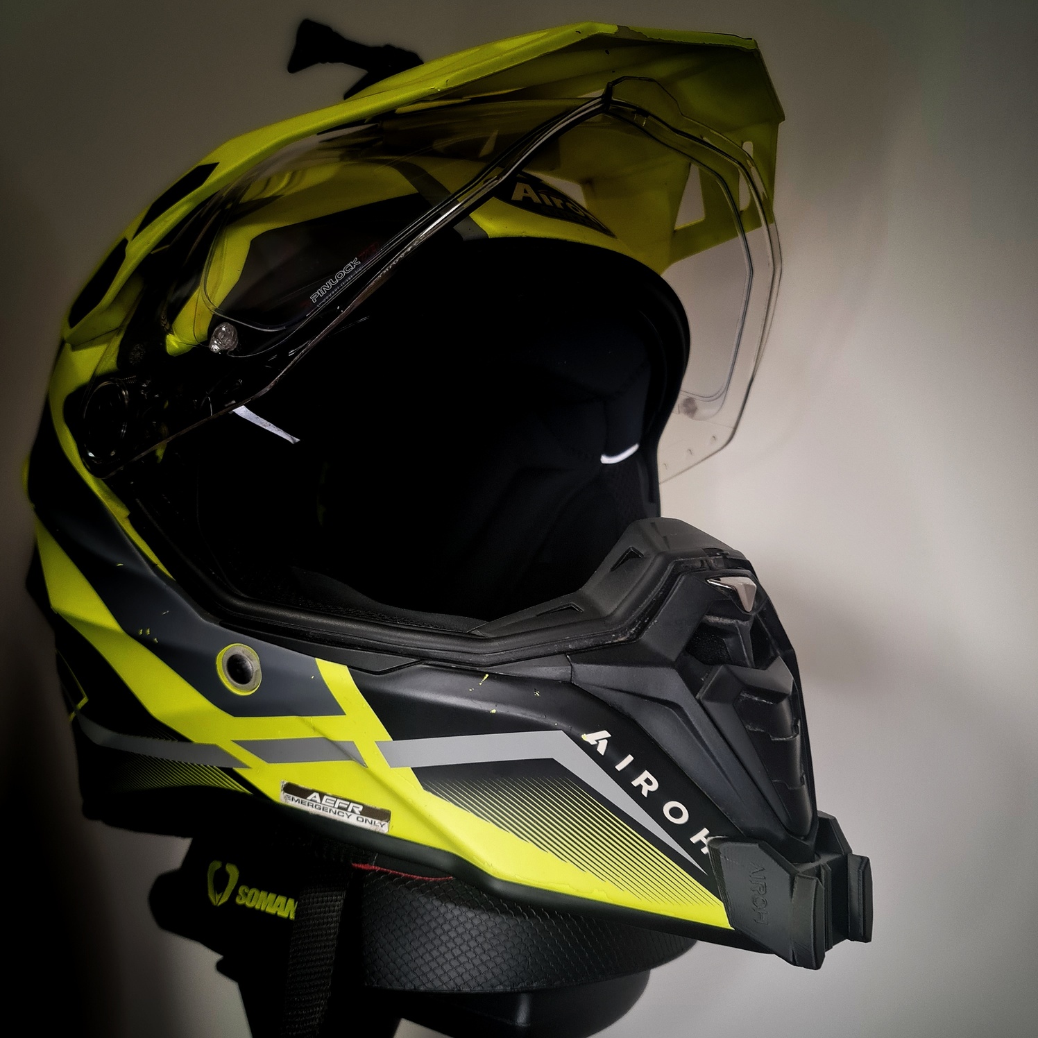 AIROH COMMANDER 2
GoPro chin mount
