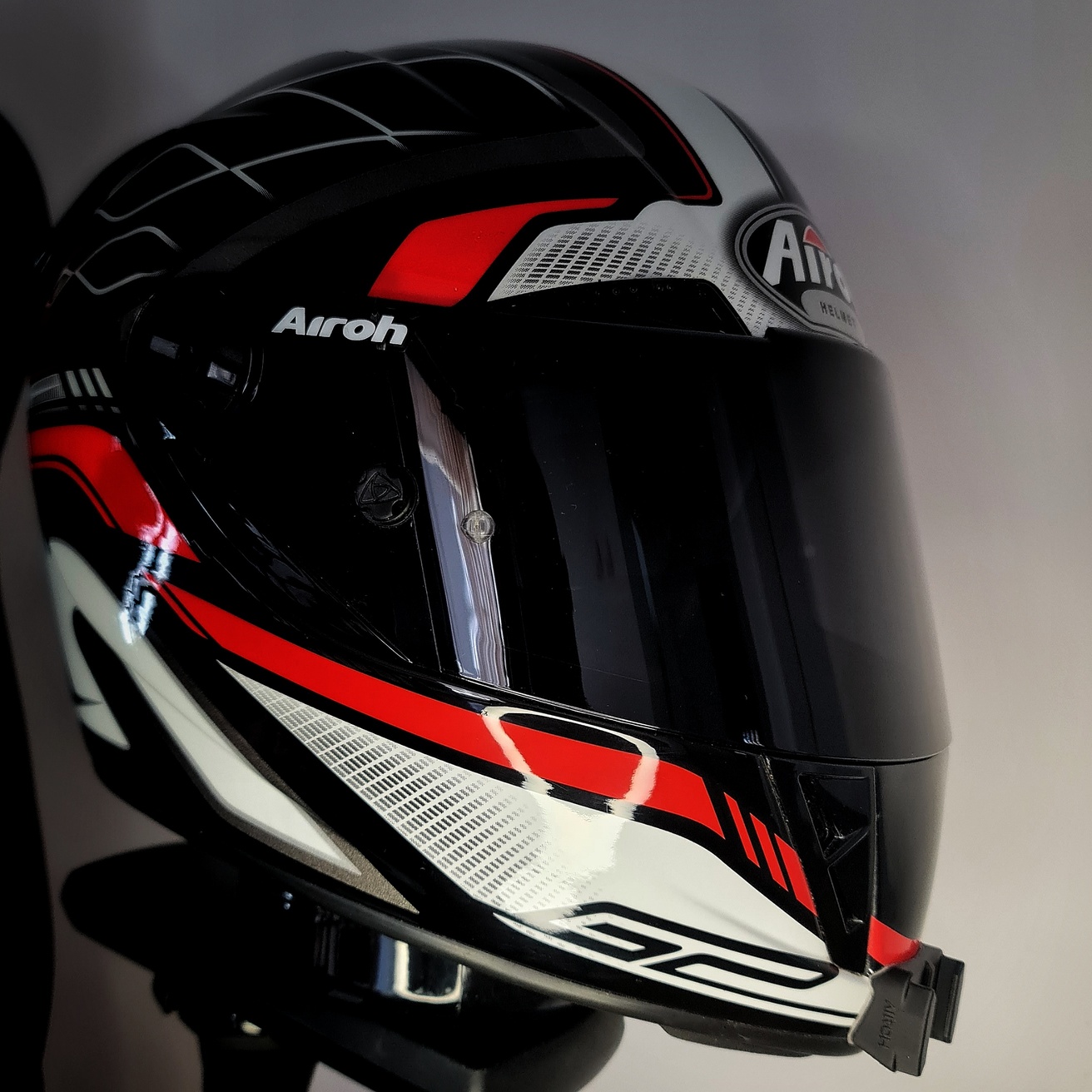 AIROH GP400
GoPro chin mount