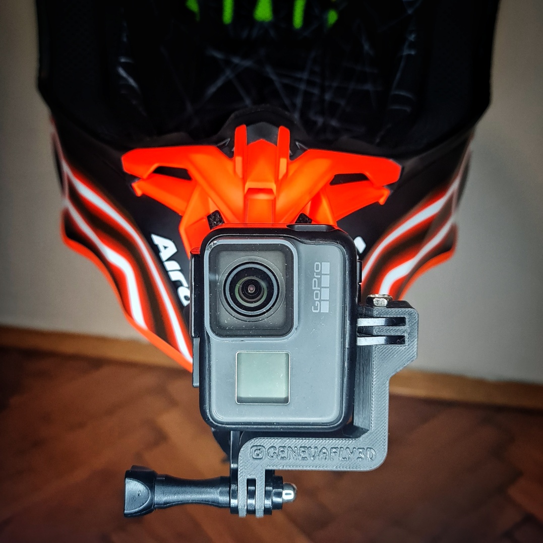 AIROH TWIST 2.0
GoPro chin mount