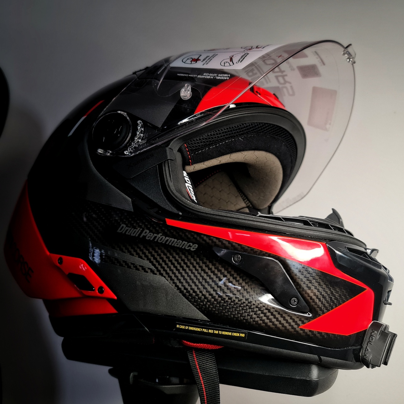 NOLAN X-804 RS
GoPro chin mount