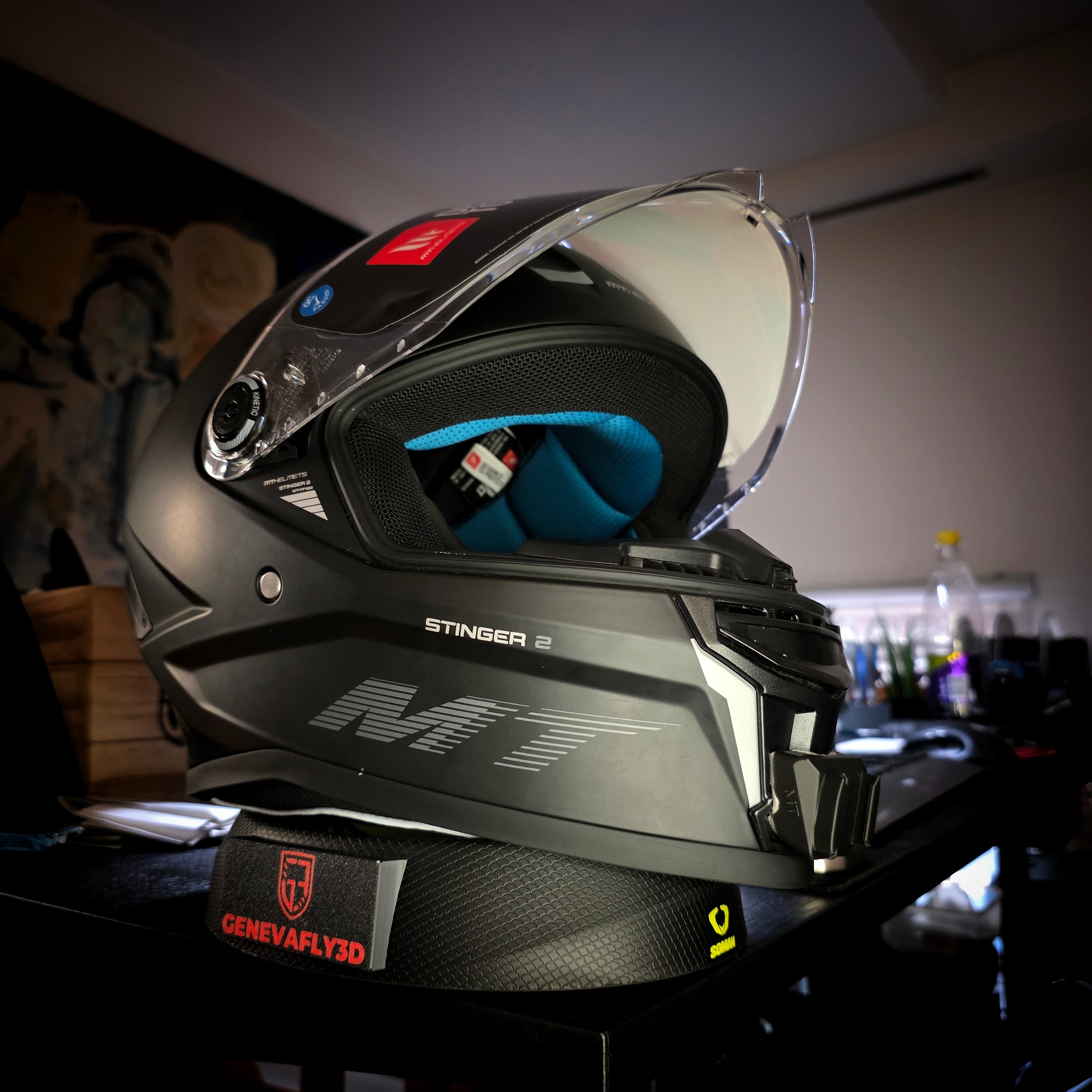 MT STINGER 2
GoPro chin mount