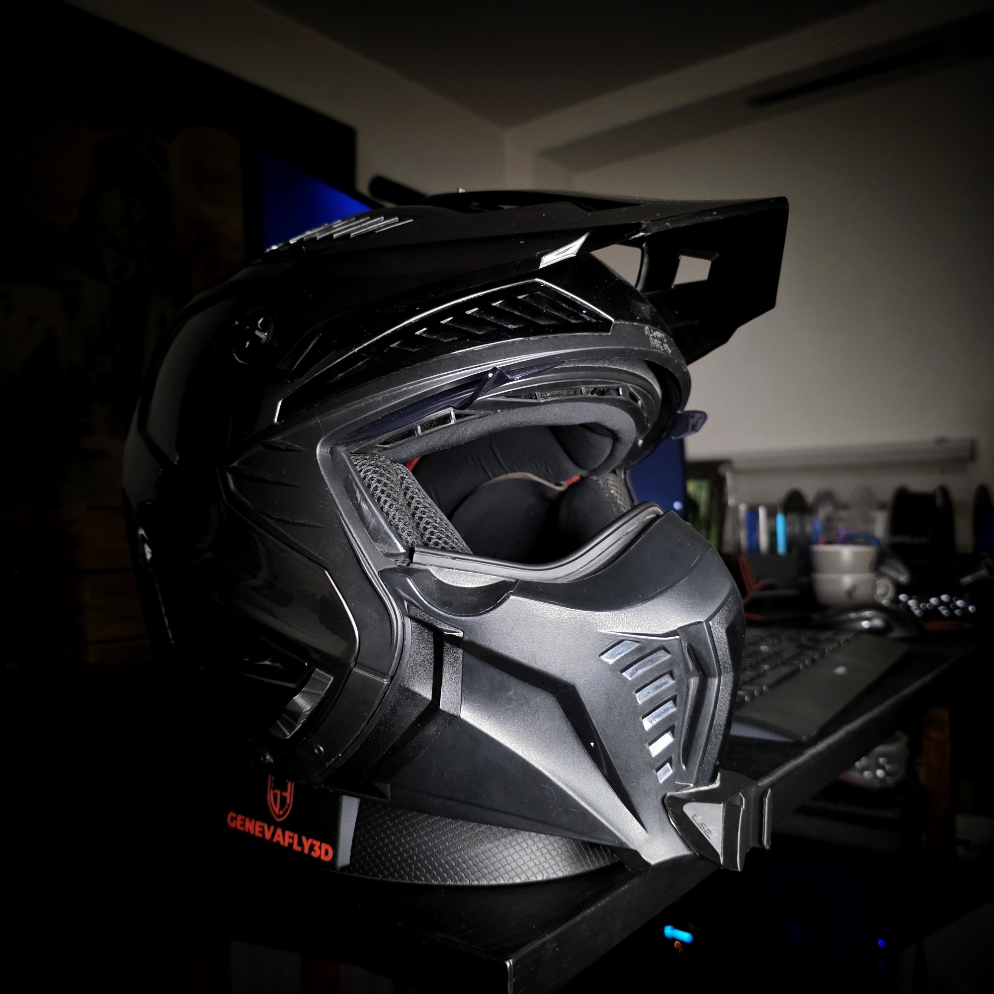 LS2 DRIFTER
GoPro chin mount