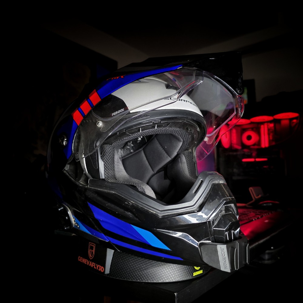 SCORPION ADX-1
GoPro chin mount