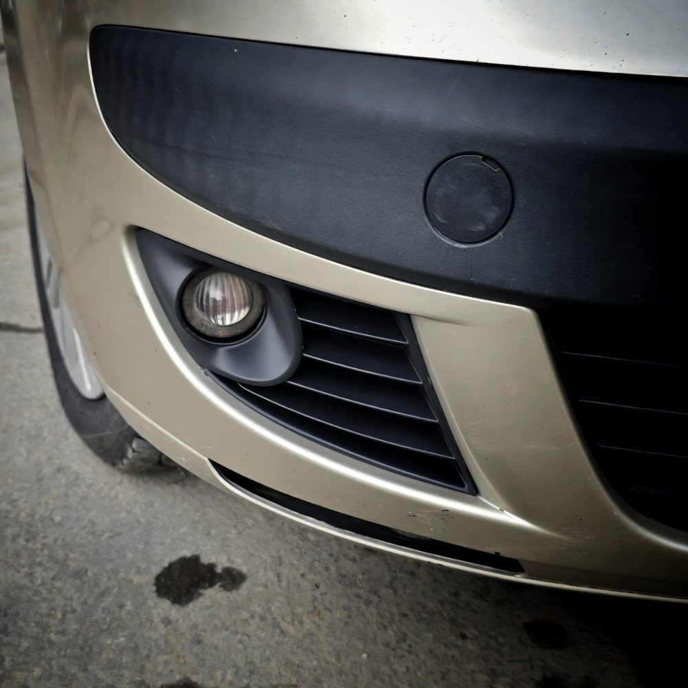 Lancia Musa
rešetka maglenke