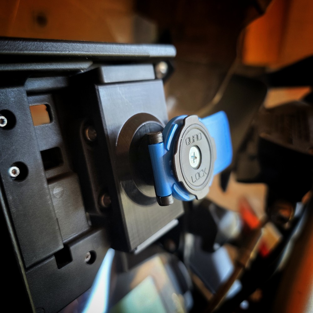 QUAD LOCK adapter za
BMW Navigator nosač